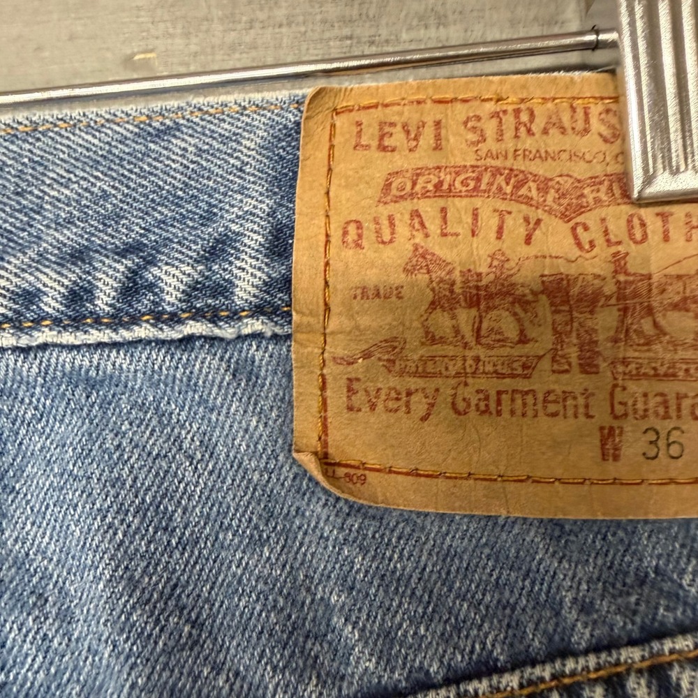Levis 550 Relaxed Straight‎ Leg Jeans Mens 36x30 Blue Medium Wash Vintage 90s - Picture 4 of 7